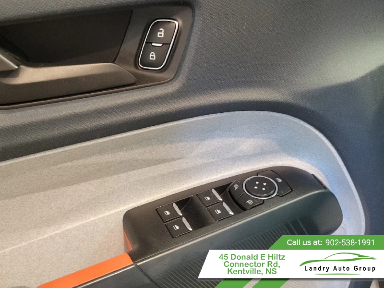 2022 Ford Maverick XLT HYBRID Main Image