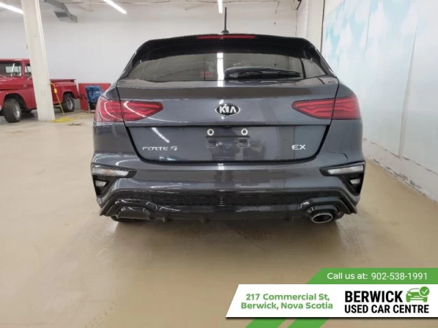 Kia Forte5 EX 2021