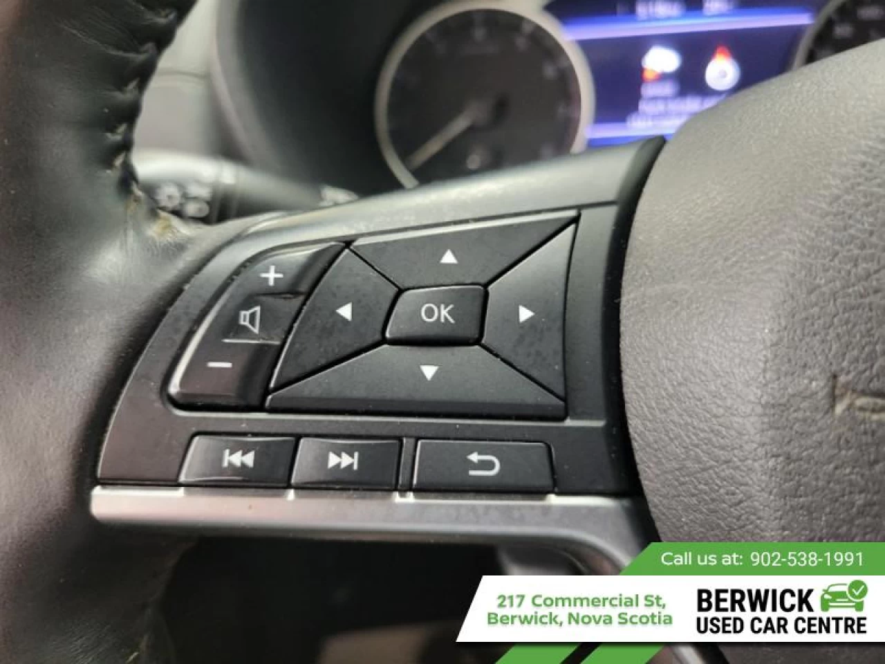 2020 Nissan Sentra SV CVT Main Image