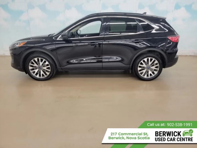 Ford Escape Titanium Hybrid 4WD 2020
