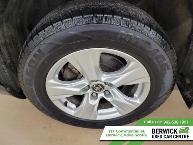 Toyota RAV4 Hybrid XLE 2021