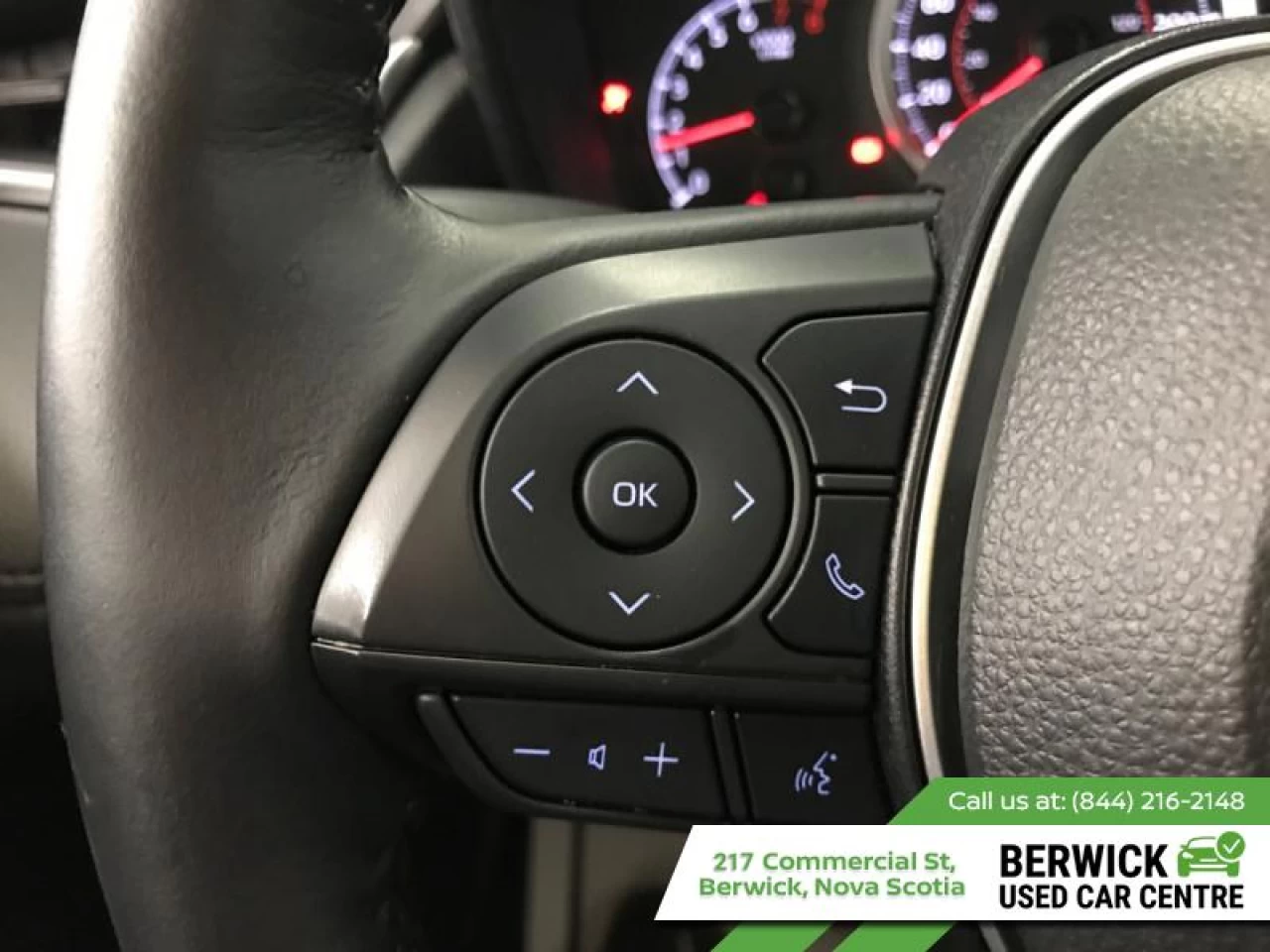 2022 Toyota Corolla Cross LE AWD Main Image