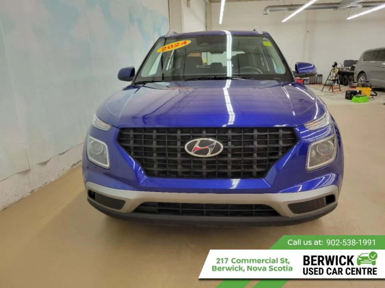 2024 Hyundai Venue Preferred Main Image