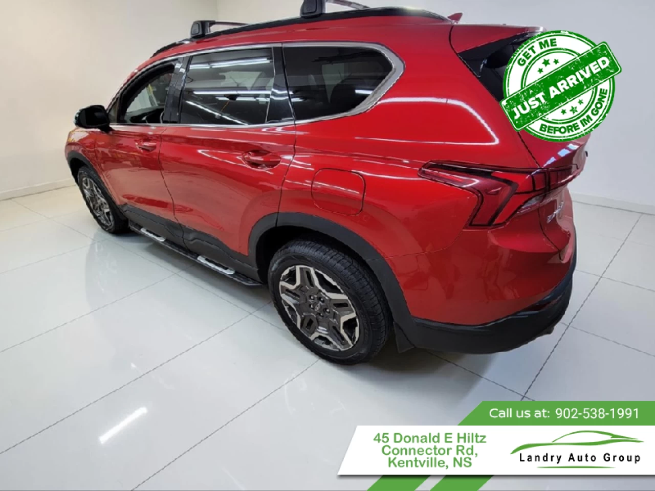 2023 Hyundai Santa Fe Urban AWD Main Image