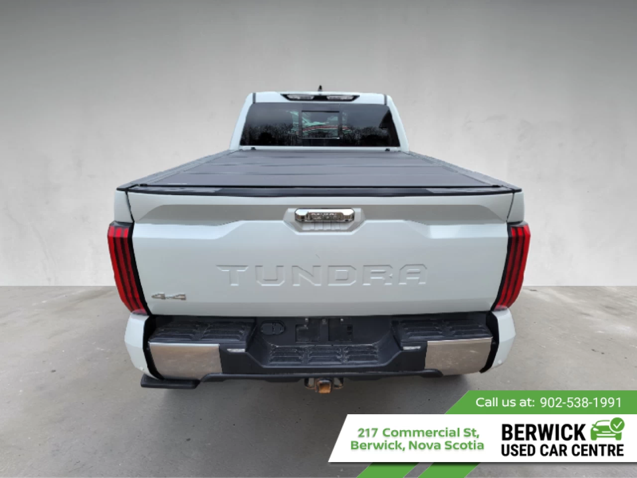 2022 Toyota Tundra Limited Main Image