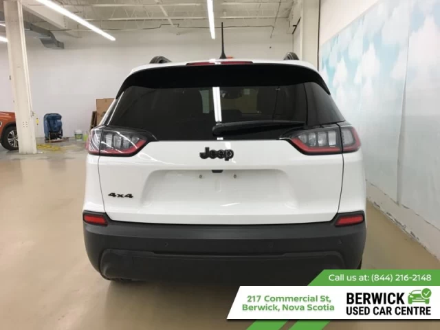 Jeep Cherokee Altitude 2023