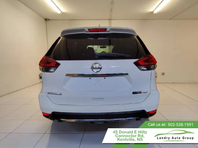 Nissan Rogue s 2020