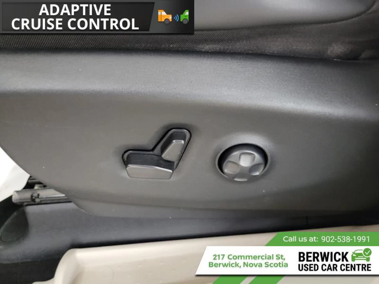 2023 Chrysler Pacifica Touring L Main Image