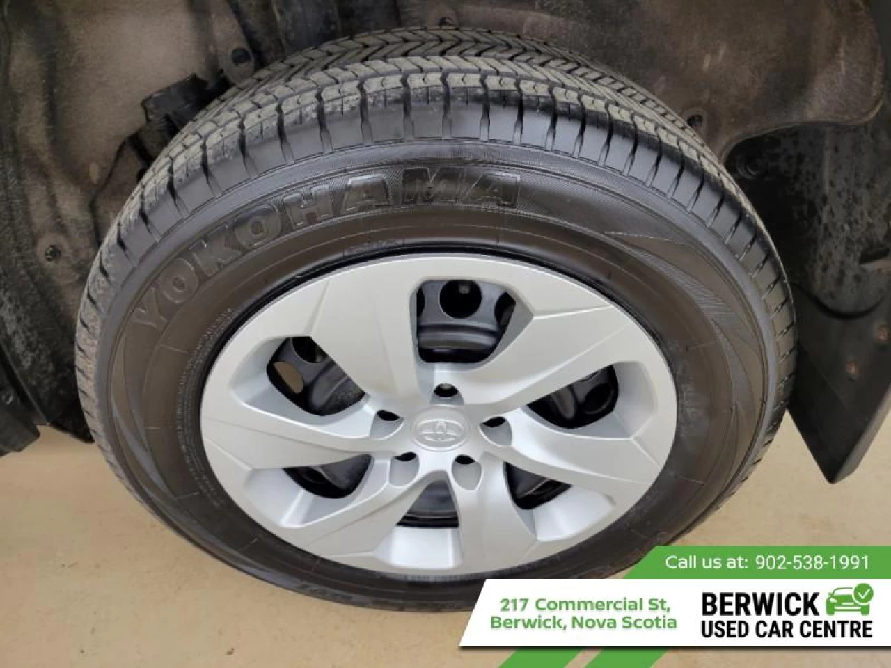 2025 Toyota RAV4 LE Main Image