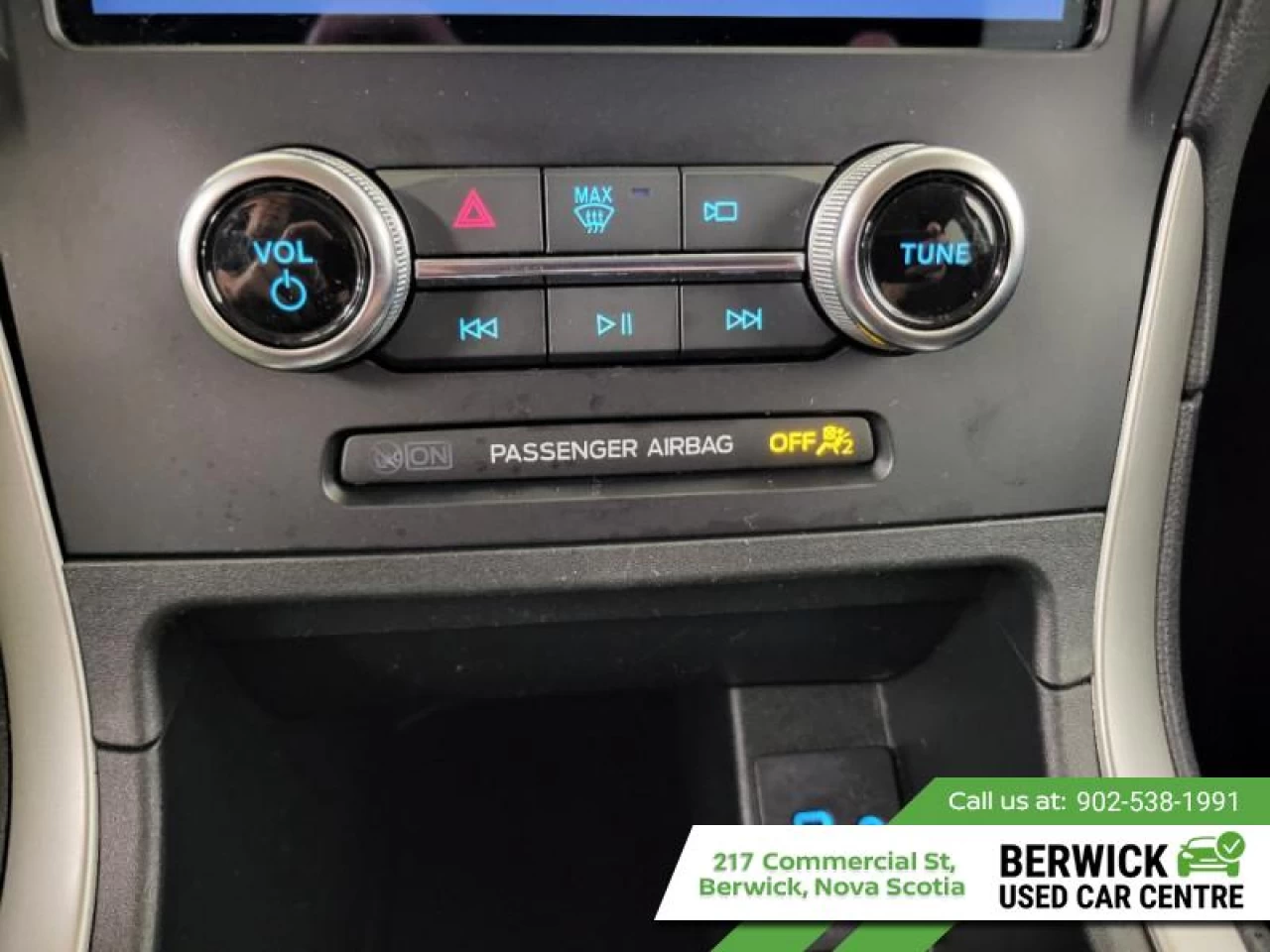 2024 Ford Edge SEL Main Image