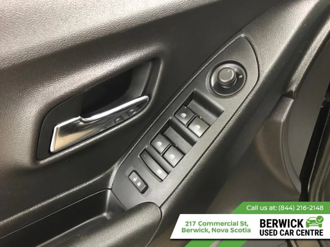 2019 Chevrolet Trax LS Main Image