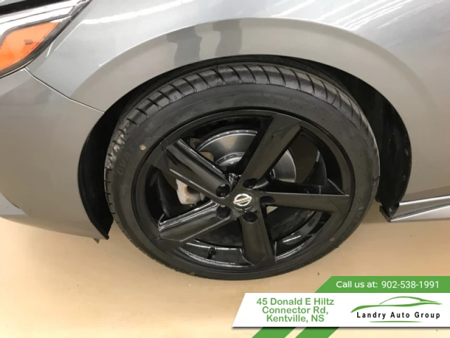 Nissan Sentra SR CVT 2021