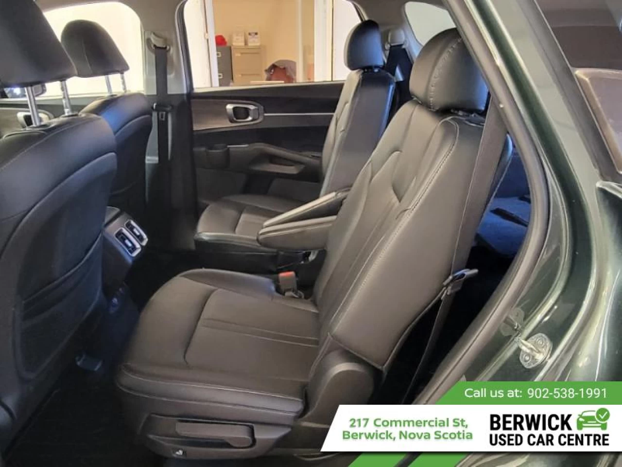 2021 Kia Sorento EX Main Image