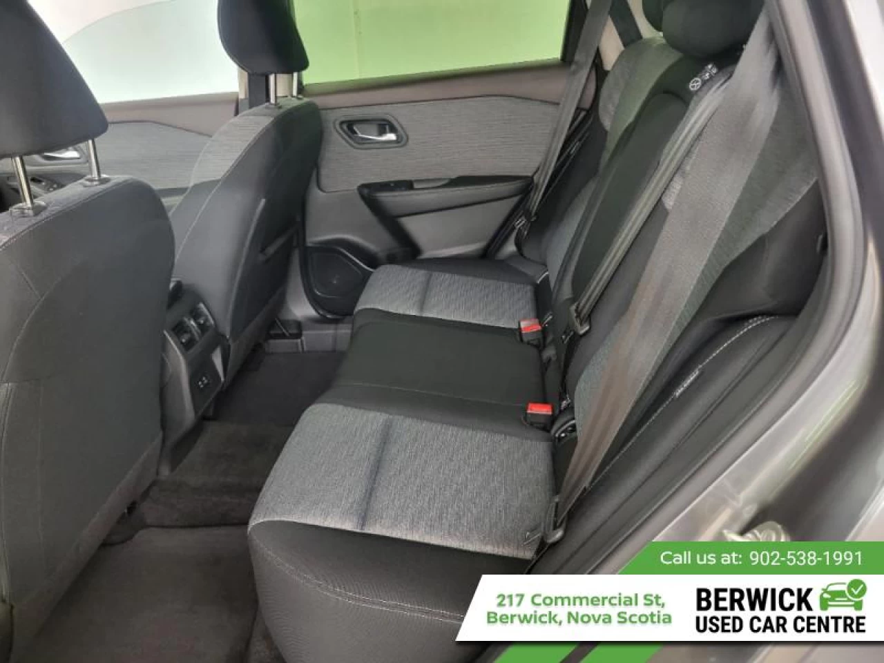 2023 Nissan Rogue SV Moonroof Main Image