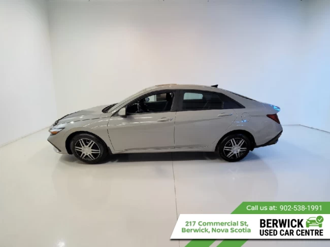 Hyundai Elantra - 2025