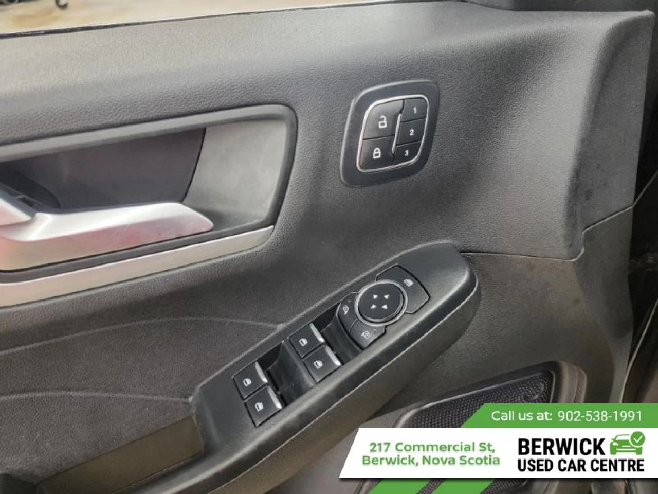 2024 Ford Escape Platinum Main Image