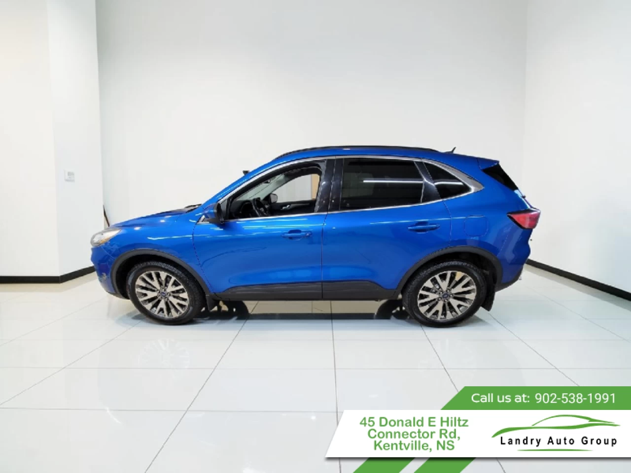 2021 Ford Escape titanium Main Image