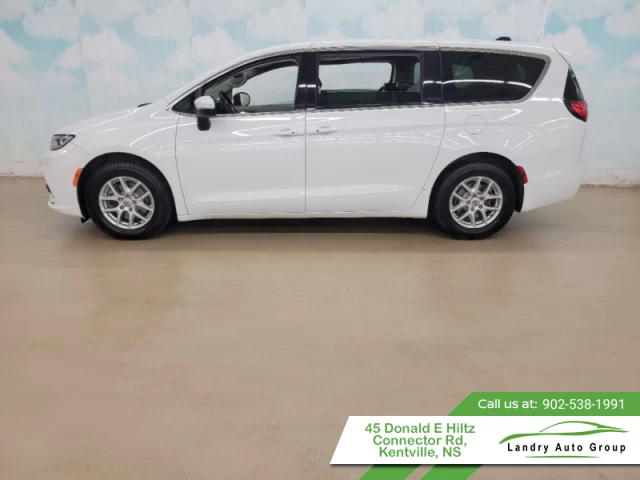 Chrysler Pacifica Touring L 2023