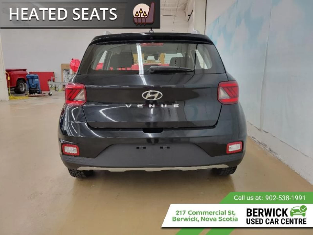 2023 Hyundai Venue Preferred Main Image