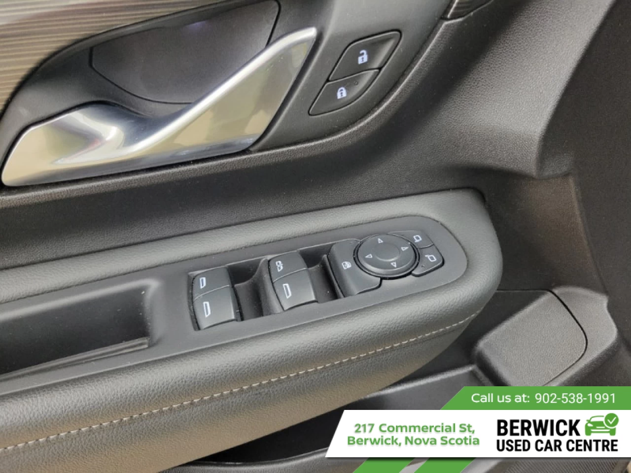 2024 GMC Terrain SLE Main Image