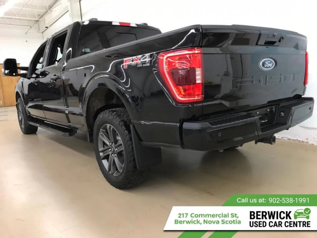 2023 Ford F-150 XLT Main Image