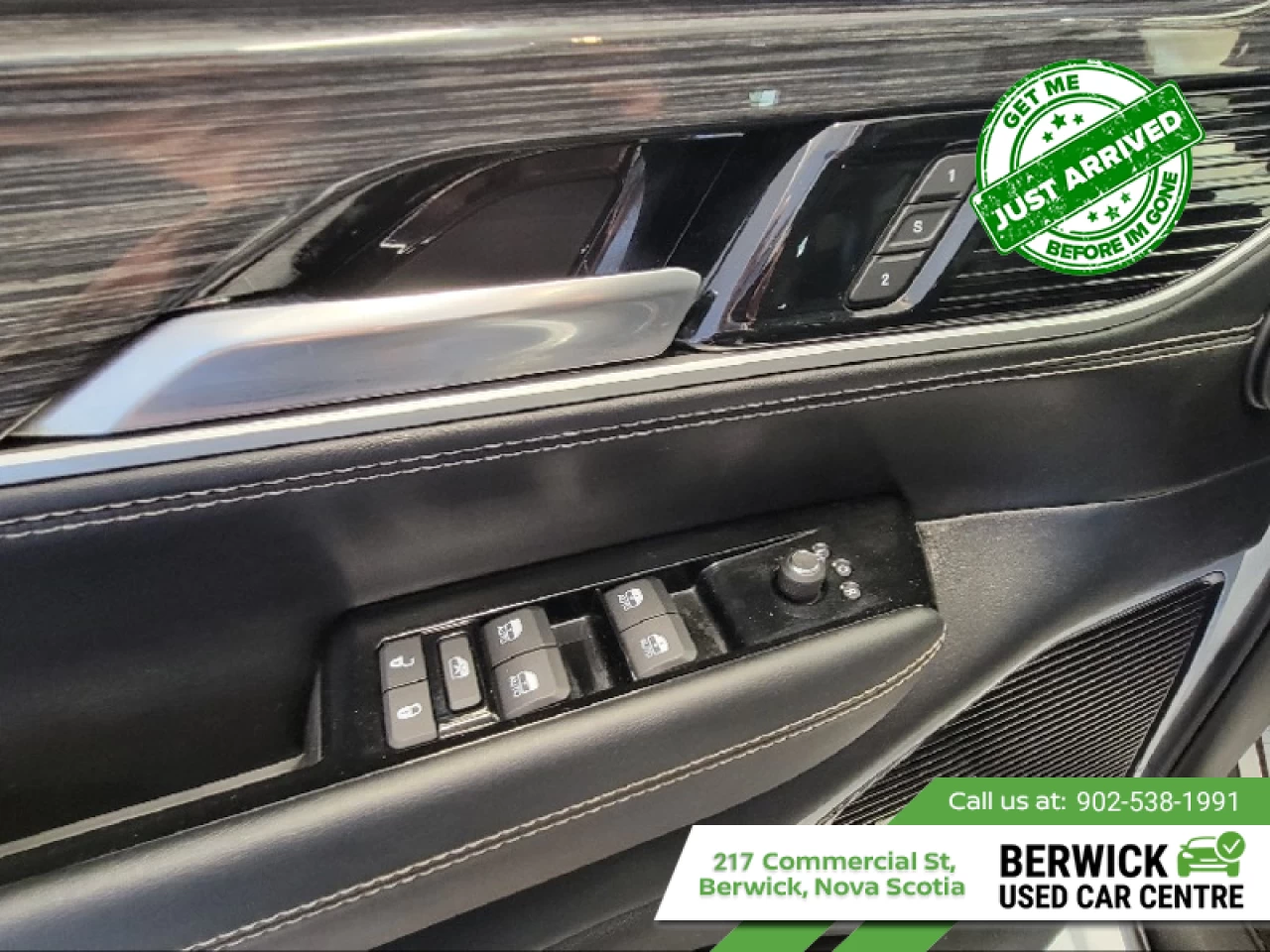 2022 Jeep Wagoneer Series III Main Image