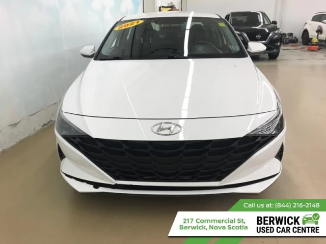 Hyundai Elantra Essential Manual 2021