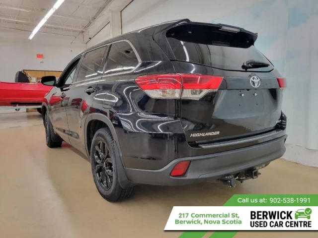 Toyota Highlander LE 2017