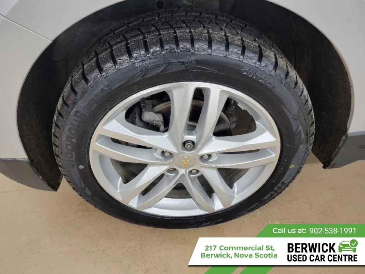 2021 Chevrolet Equinox Premier Main Image