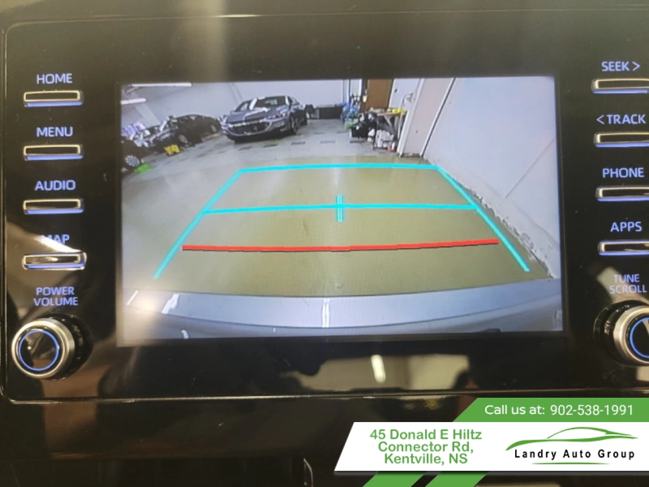 2023 Toyota Camry SE Main Image