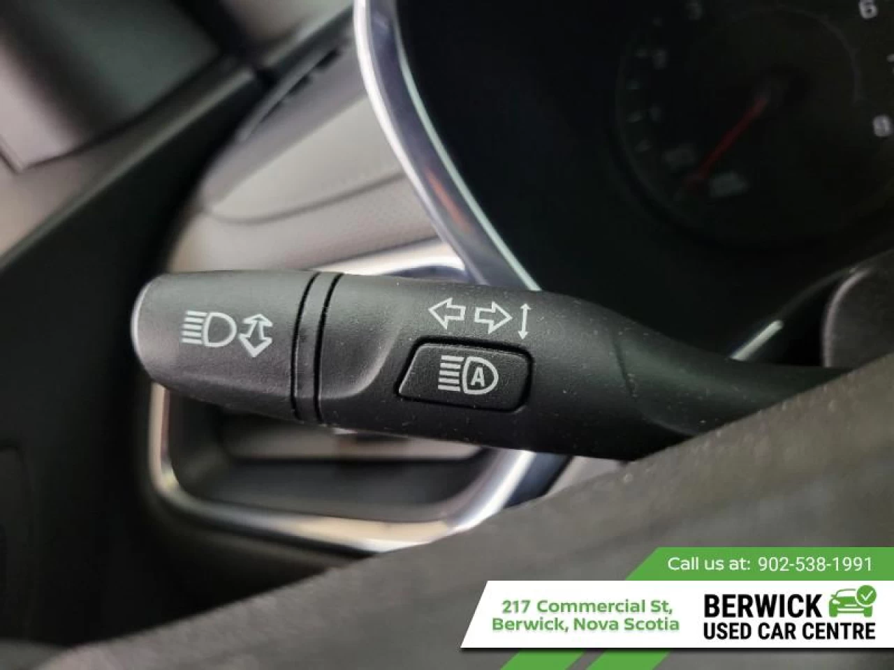 2021 Chevrolet Equinox Premier Main Image