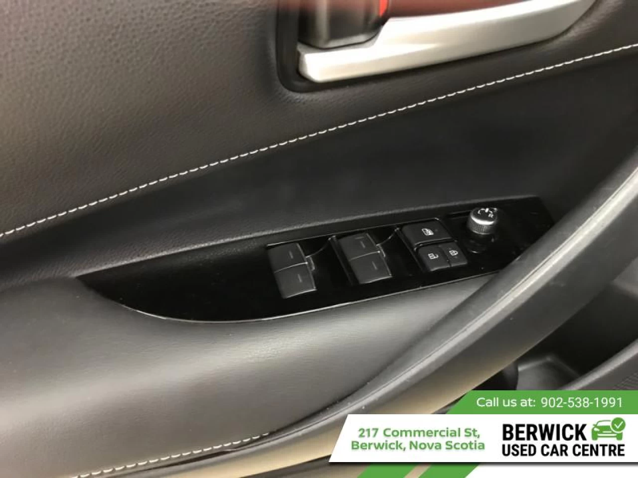 2019 Toyota Corolla Hatchback CVT Main Image