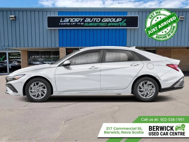 Hyundai Elantra Preferred IVT w/Tech Pkg 2025