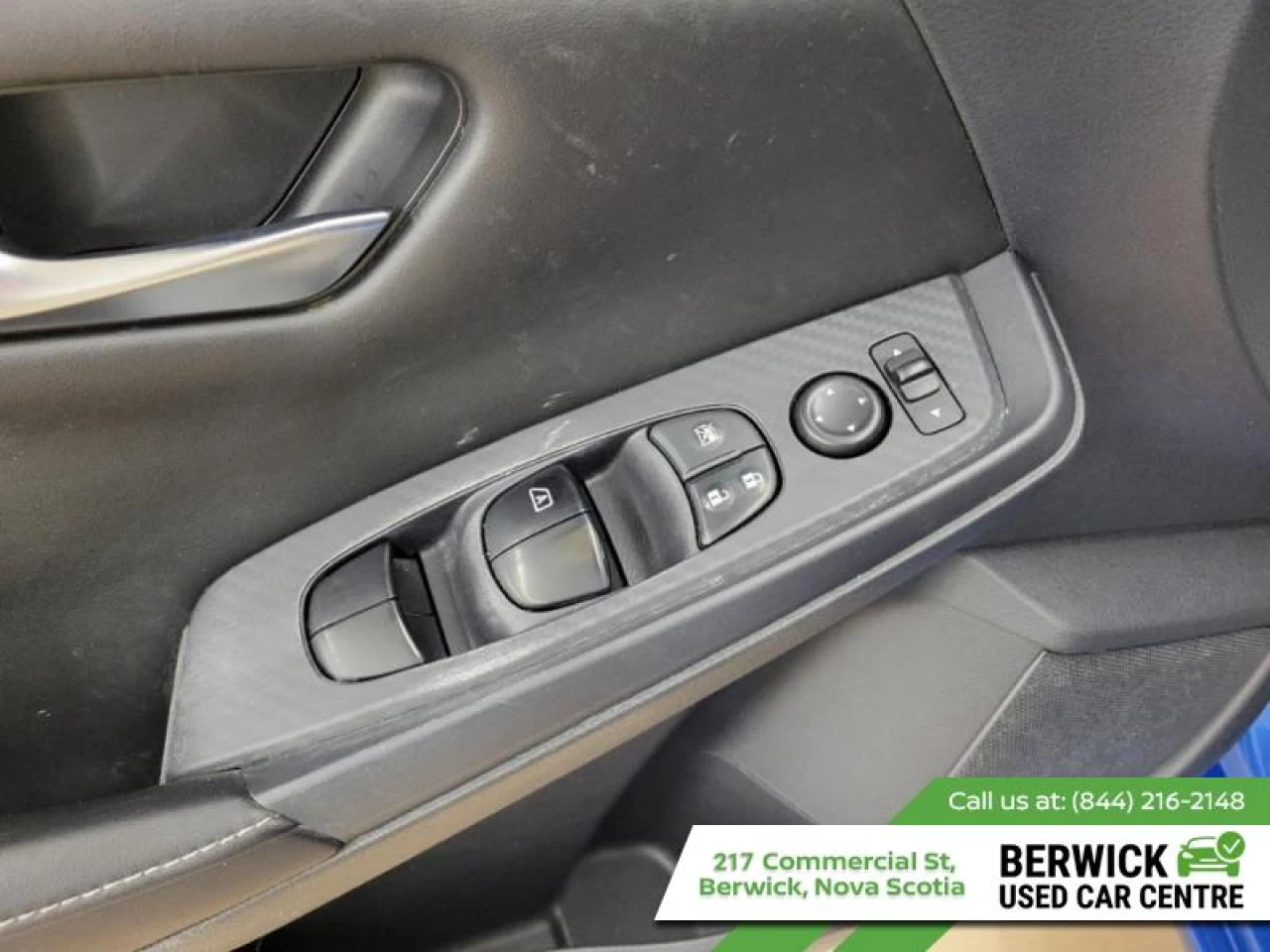 2020 Nissan Sentra SV CVT Main Image