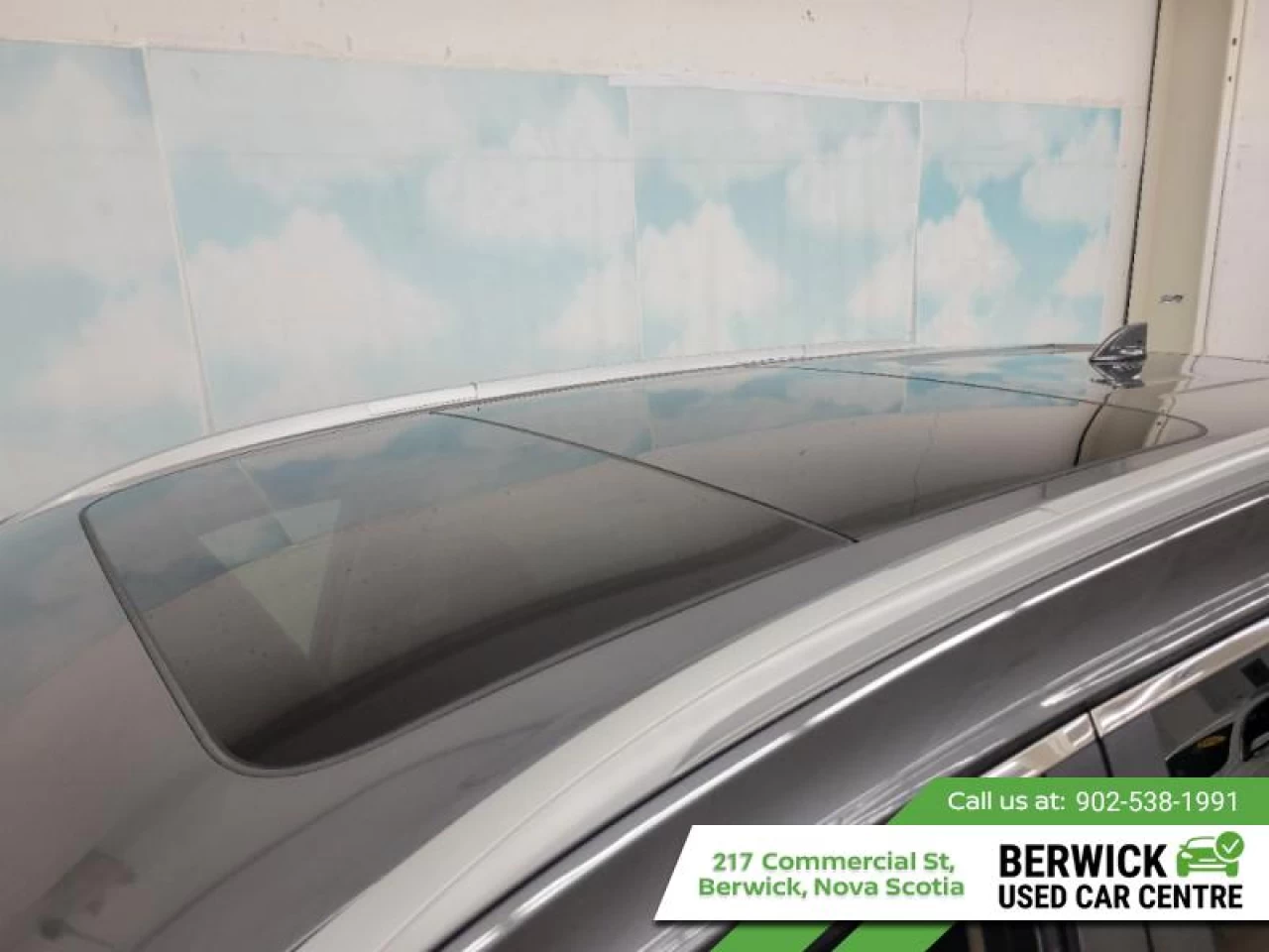 2023 Nissan Rogue SV Moonroof Main Image