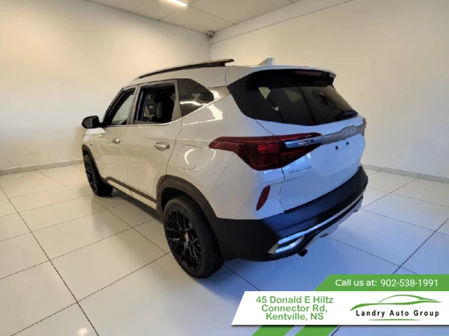 Kia Seltos SX Turbo AWD w/Black Interior 2023