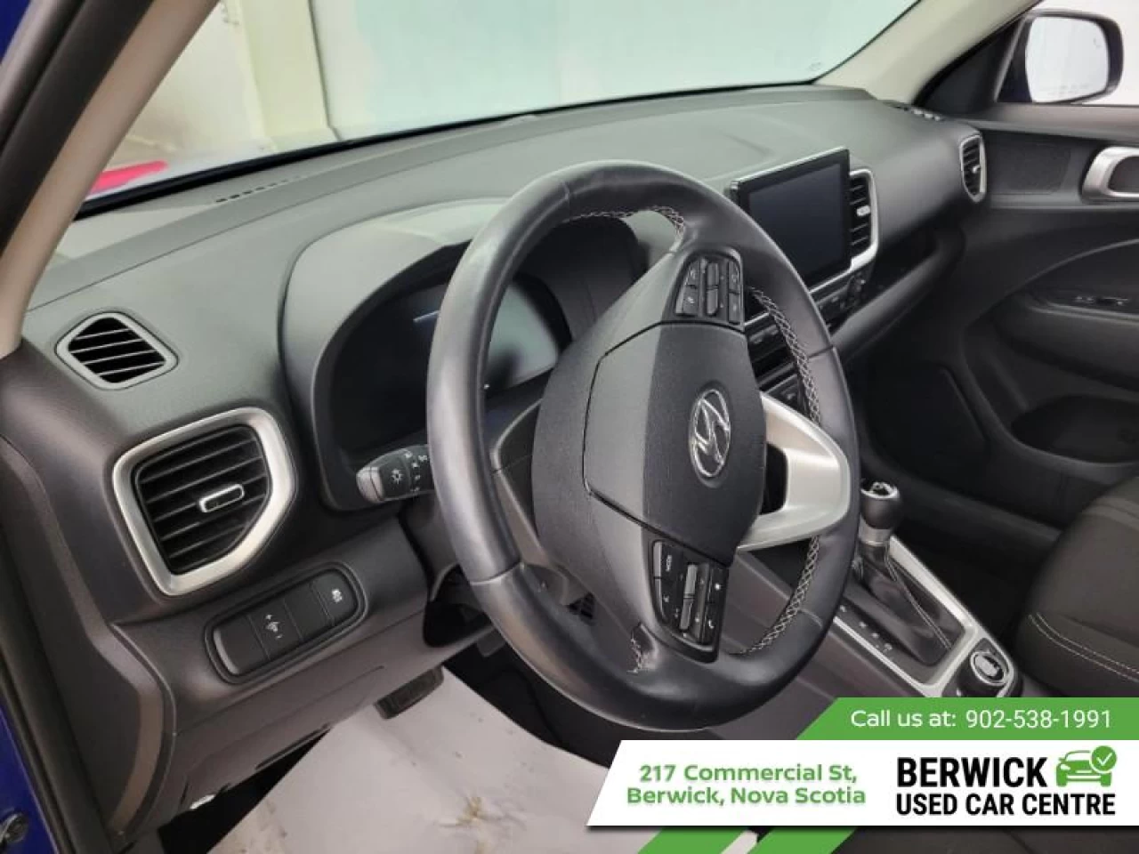 2024 Hyundai Venue Preferred Main Image