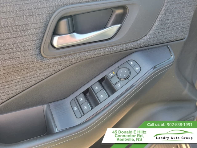 Nissan Rogue SV Moonroof 2023