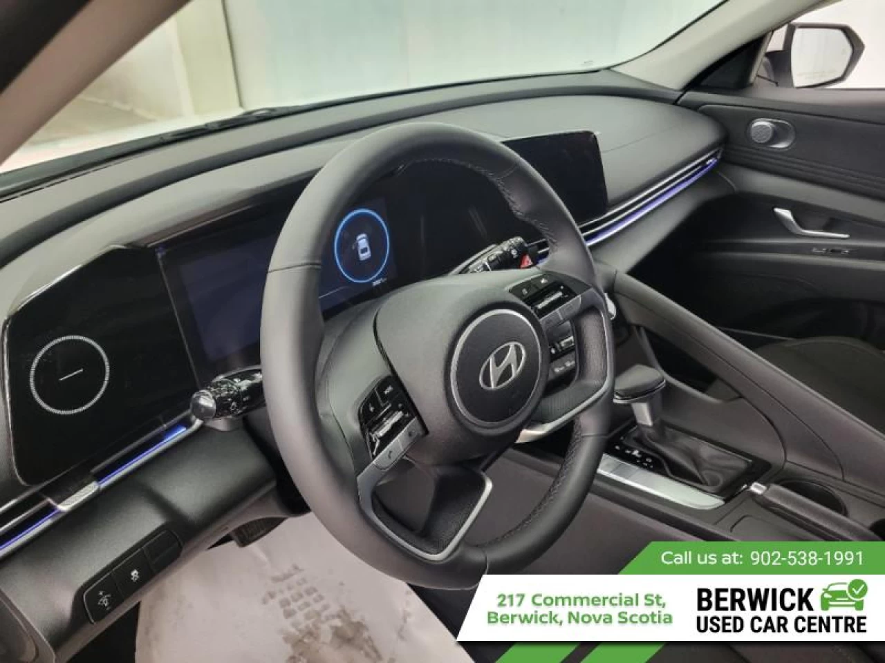 2025 Hyundai Elantra Preferred IVT w/Tech Pkg Main Image