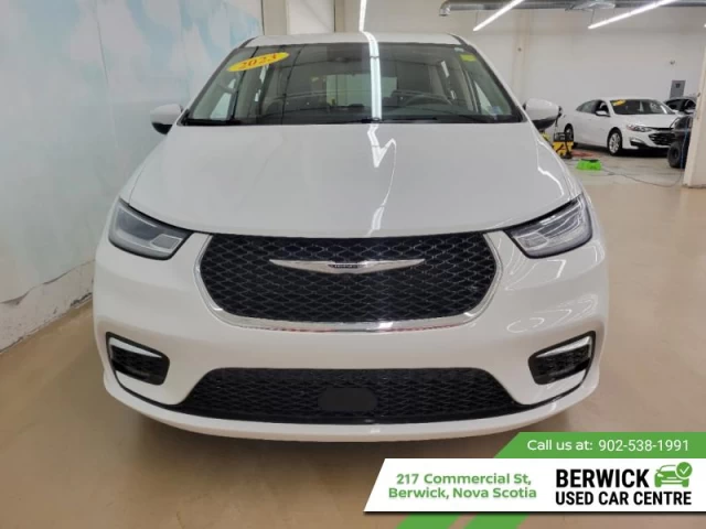 Chrysler Pacifica Touring L 2023