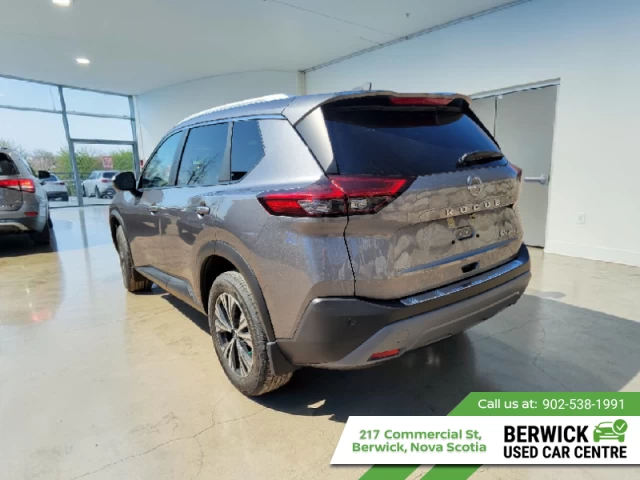 Nissan Rogue SV Moonroof 2023