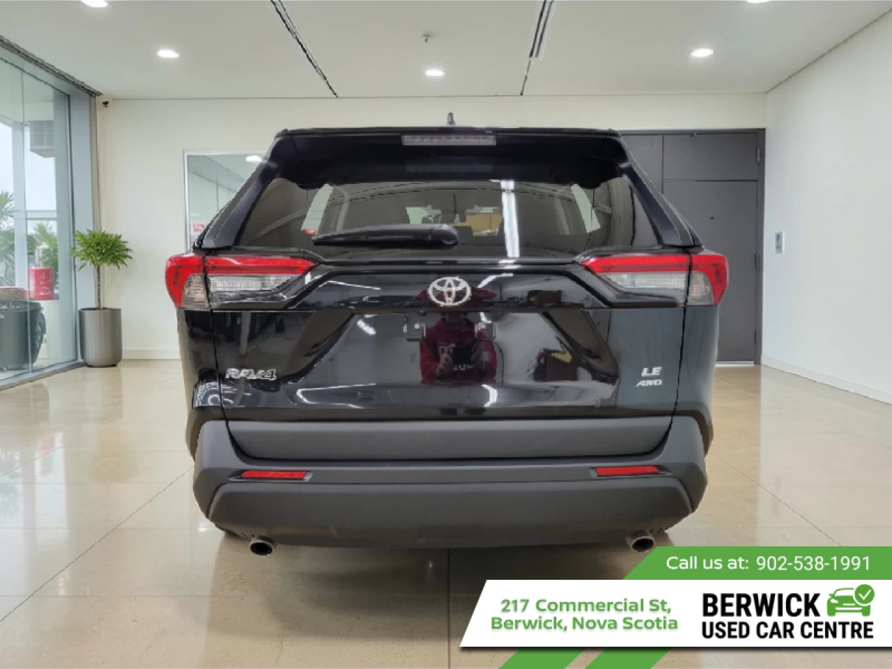 2025 Toyota RAV4 LE Main Image