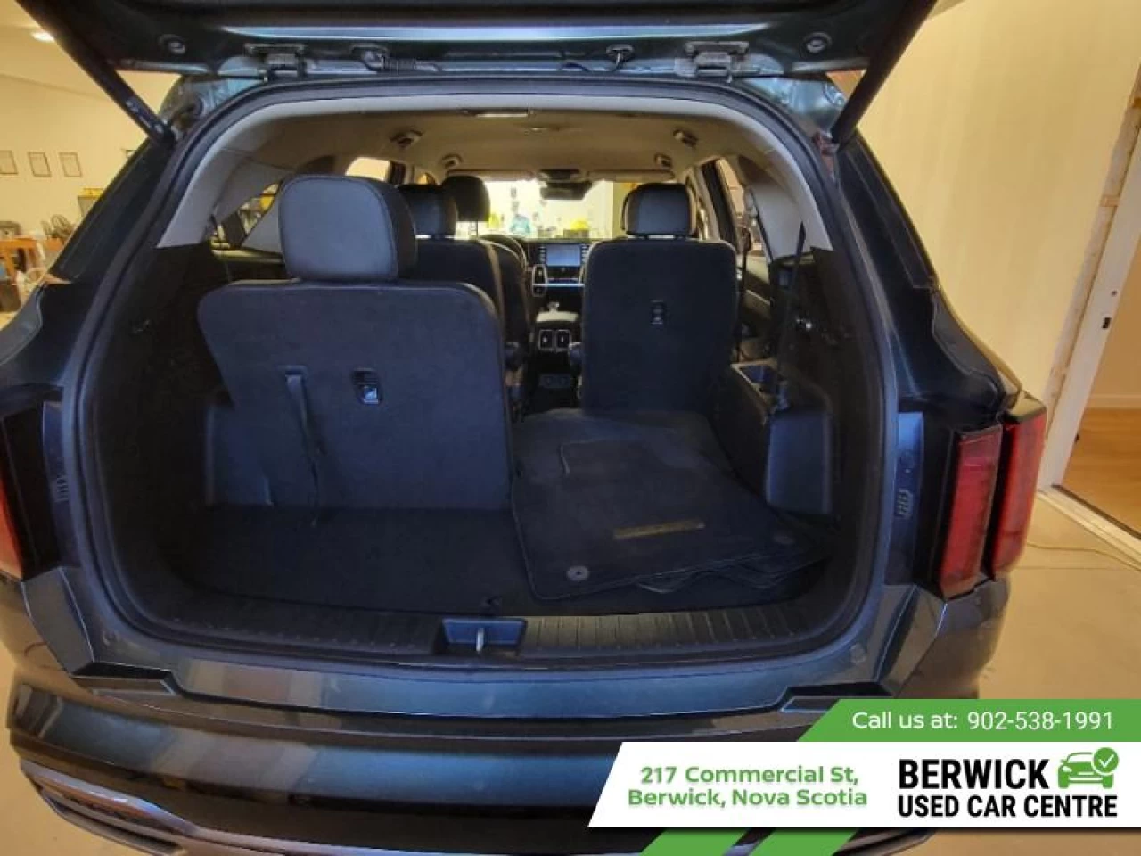 2021 Kia Sorento EX Main Image