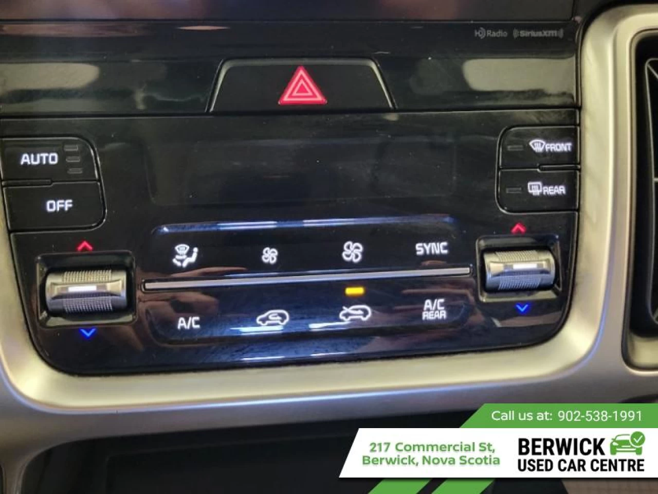 2021 Kia Sorento EX Main Image