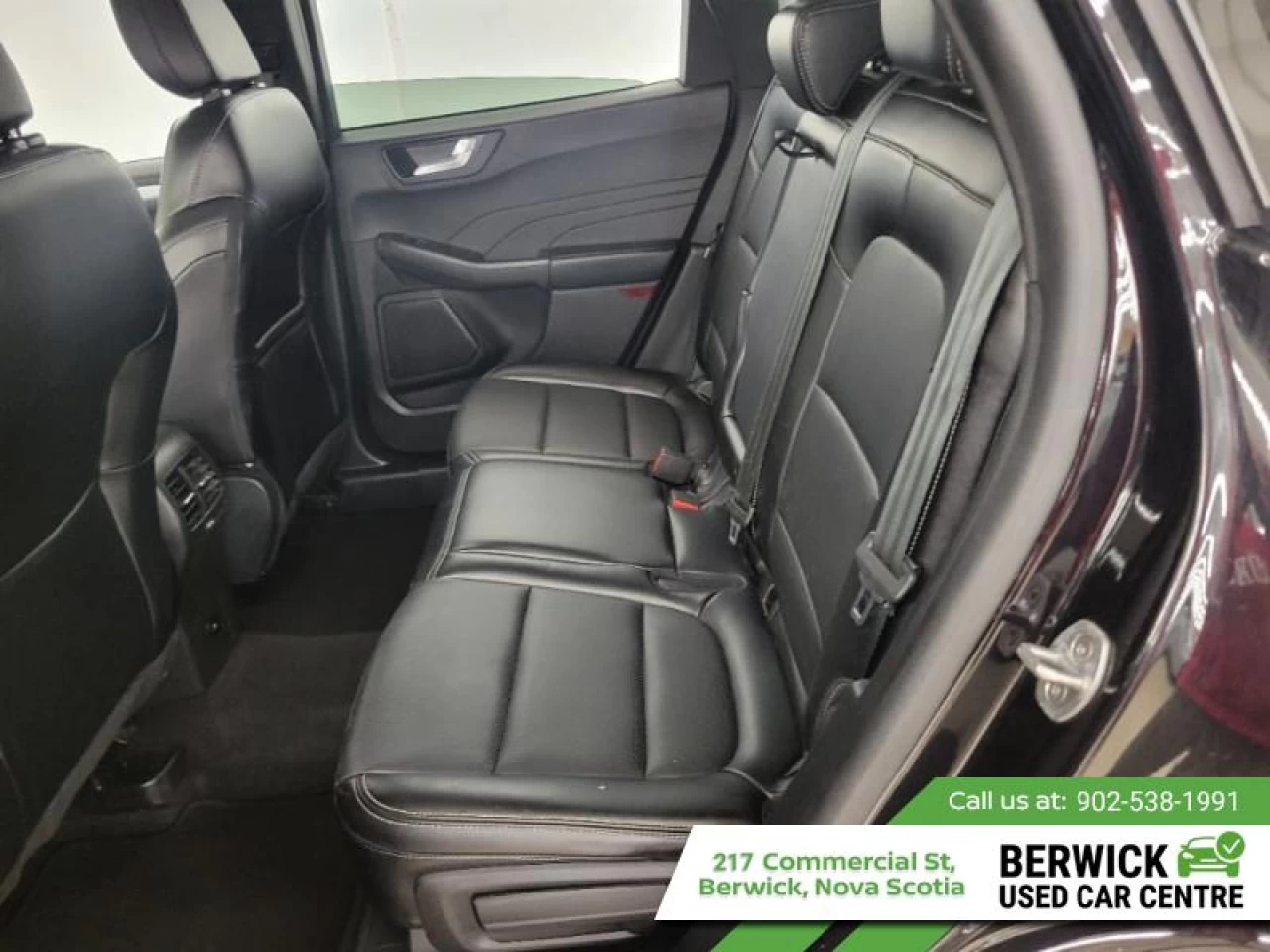 2024 Ford Escape Platinum Main Image