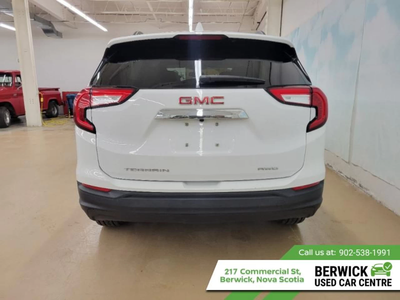 2024 GMC Terrain SLE Main Image