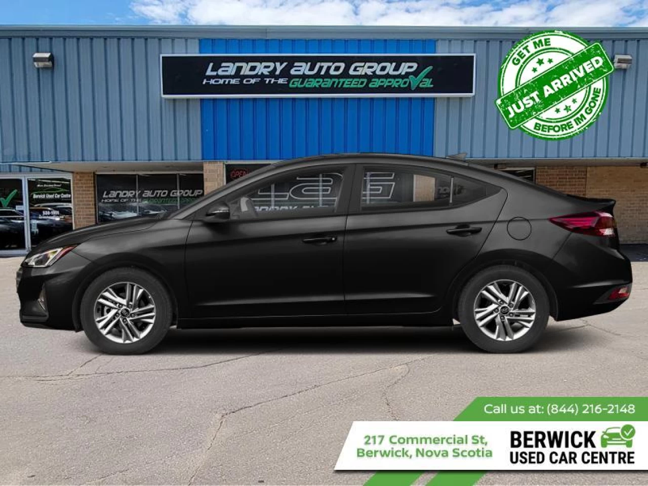 2019 Hyundai Elantra Preferred  AT Main Image