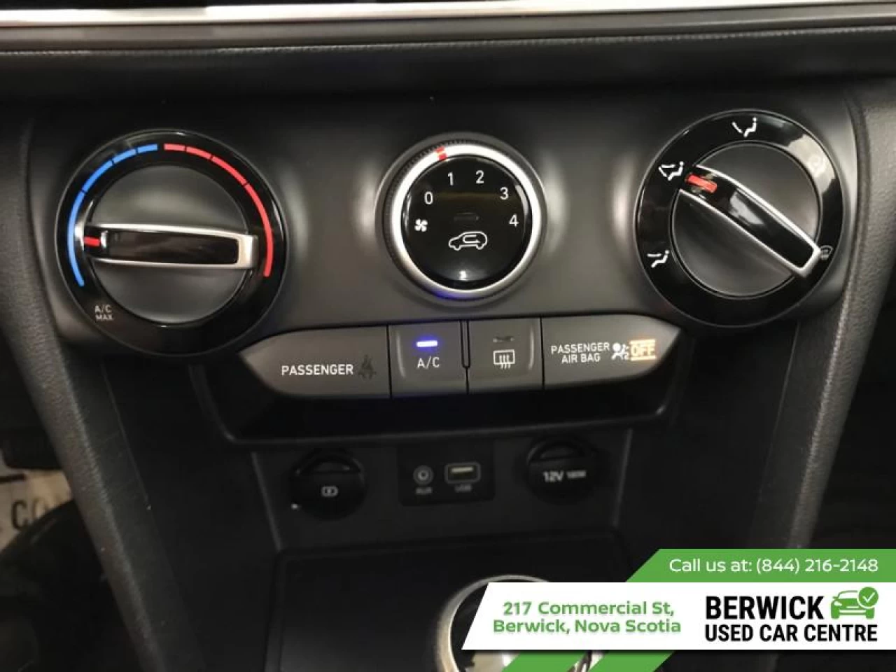 2021 Hyundai Kona 2.0L Essential FWD Main Image
