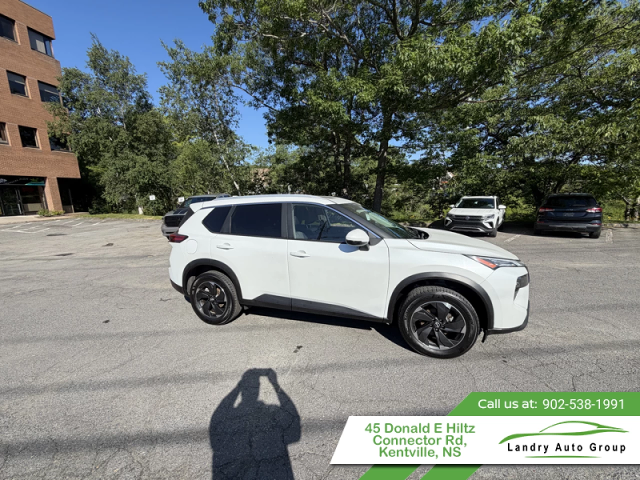 2024 Nissan Rogue SV Moonroof Main Image