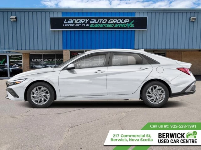 Hyundai Elantra Preferred IVT w/Tech Pkg 2025